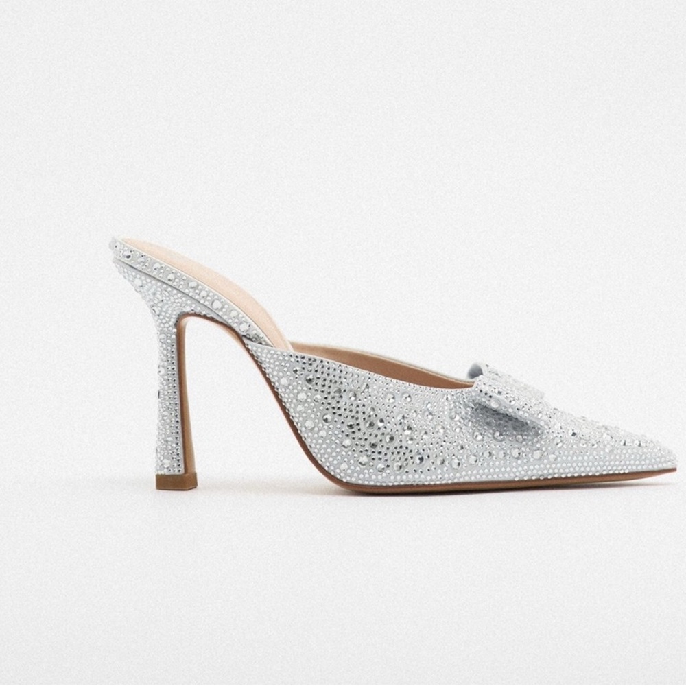 NWOT Zara rhinestone mule